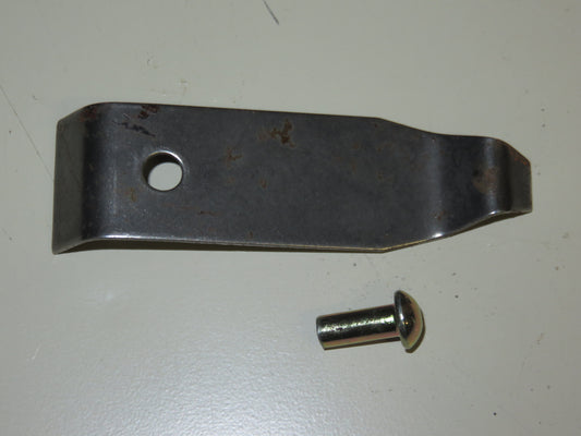 A6121R John Deere Clutch Pulley Cover Retaining Spring For A, G, 50, 60, 520, 620, 530, 630