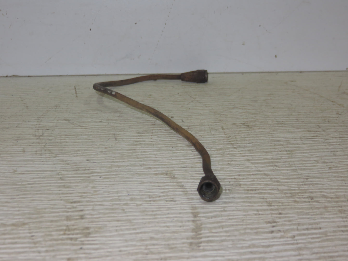 AR26669 John Deere Brake Return Oil Line For 4010