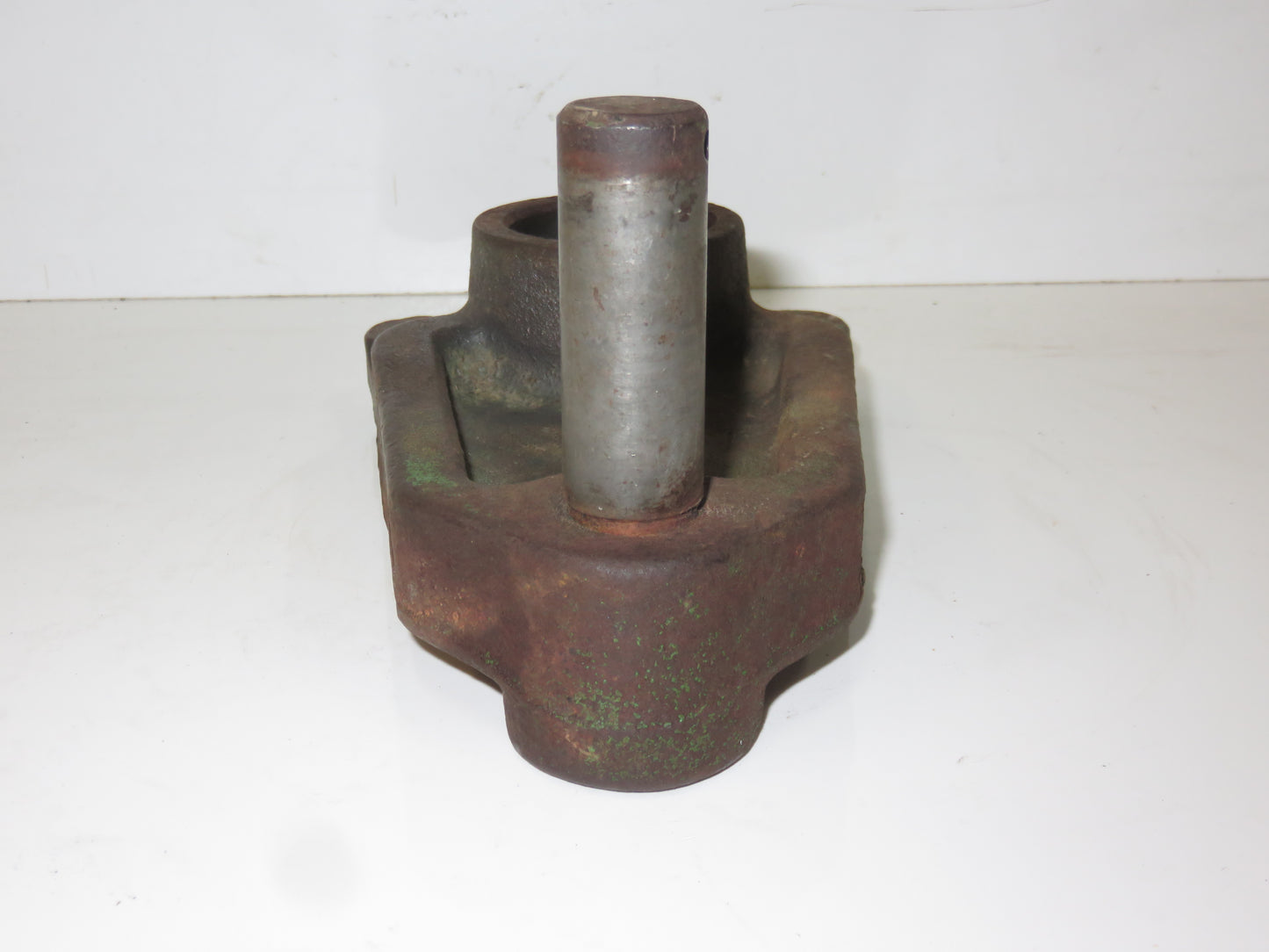 AD1613R, D2856R John Deere Brake Shaft Quill With Pin For D