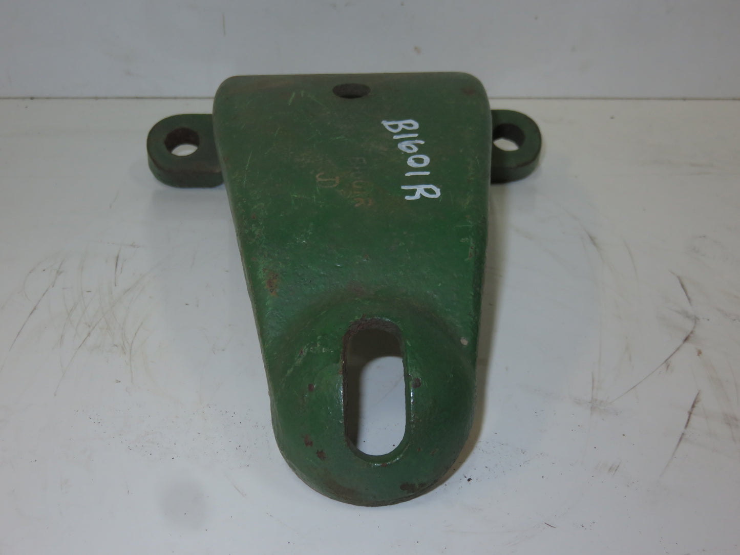 B1601R John Deere Rear Light Bracket For A, B, D
