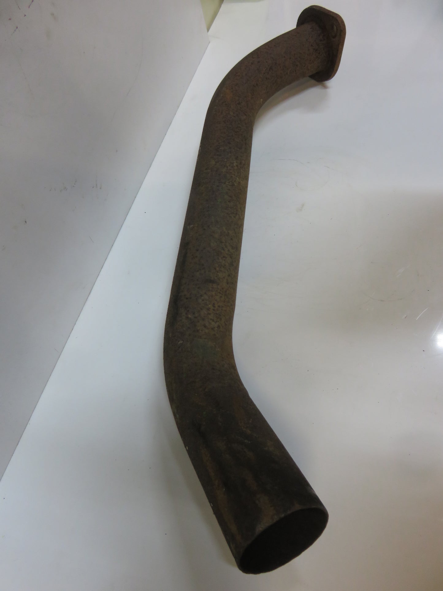 AA4014R, JDS369 John Deere Exhaust Pipe For A