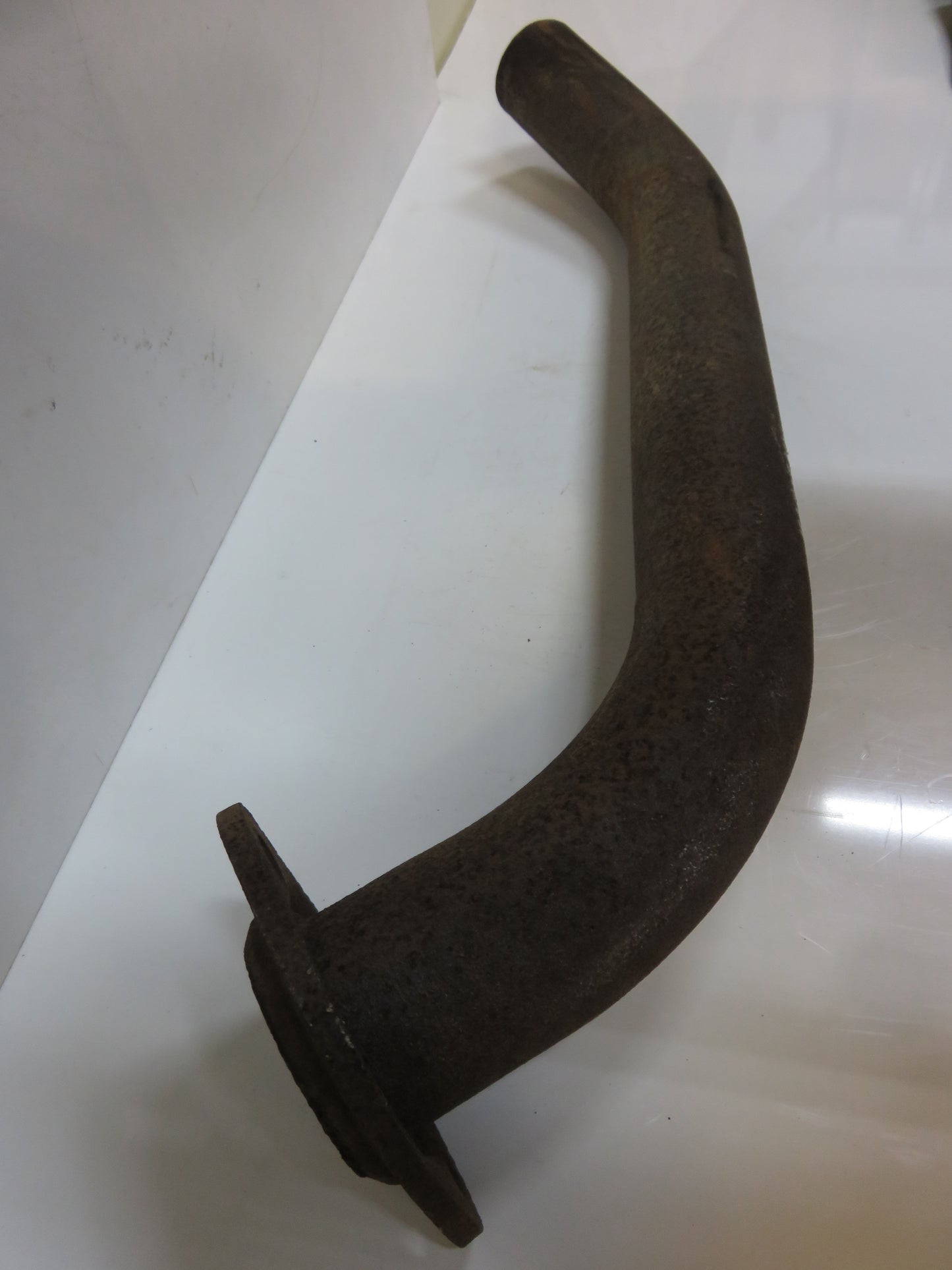AA4014R, JDS369 John Deere Exhaust Pipe For A