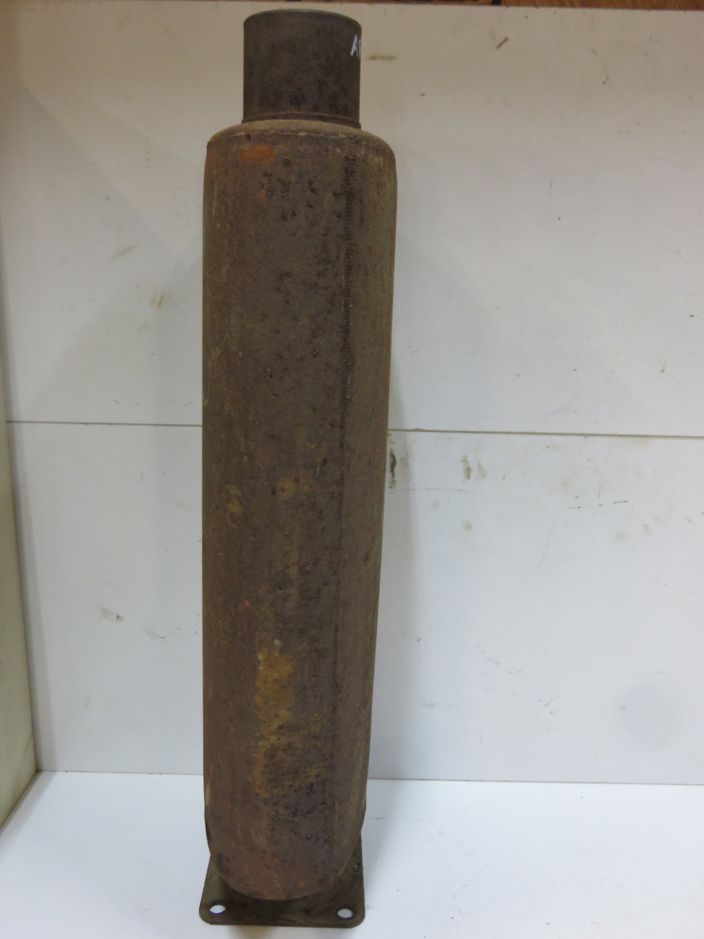 AR20450R John Deere Oval Muffler For 630, 730