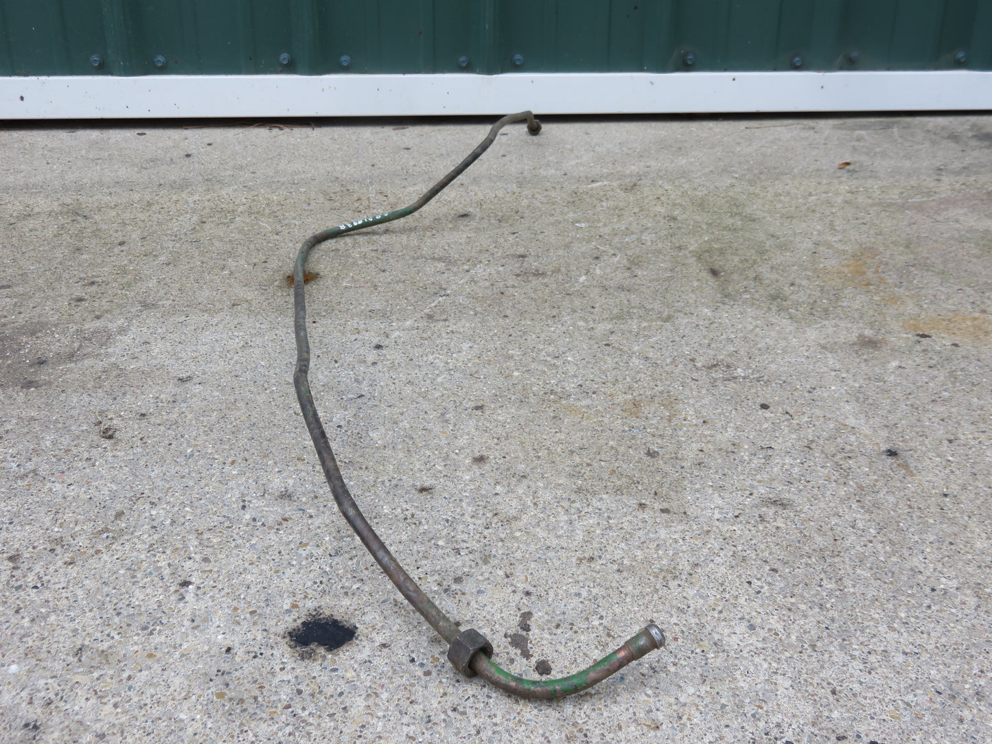 AR21893R, AF1984R John Deere Pump To Filter Head Fuel Line For 70, 720, 730