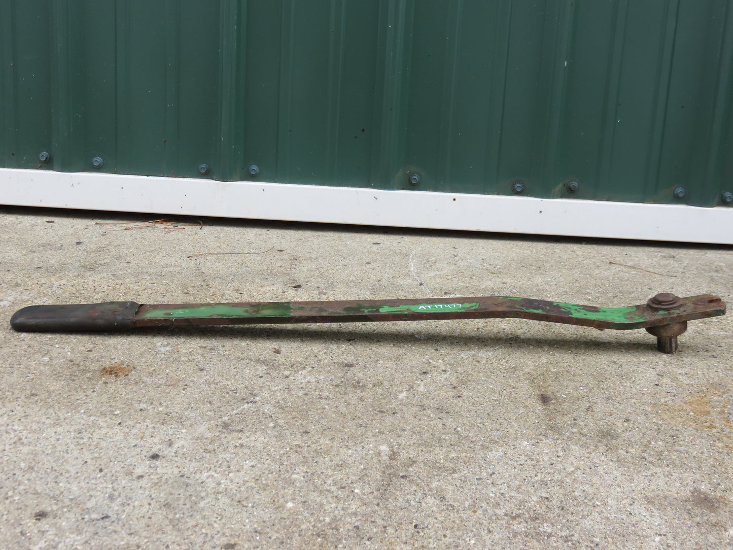AT17477 John Deere PTO Lever For 1010