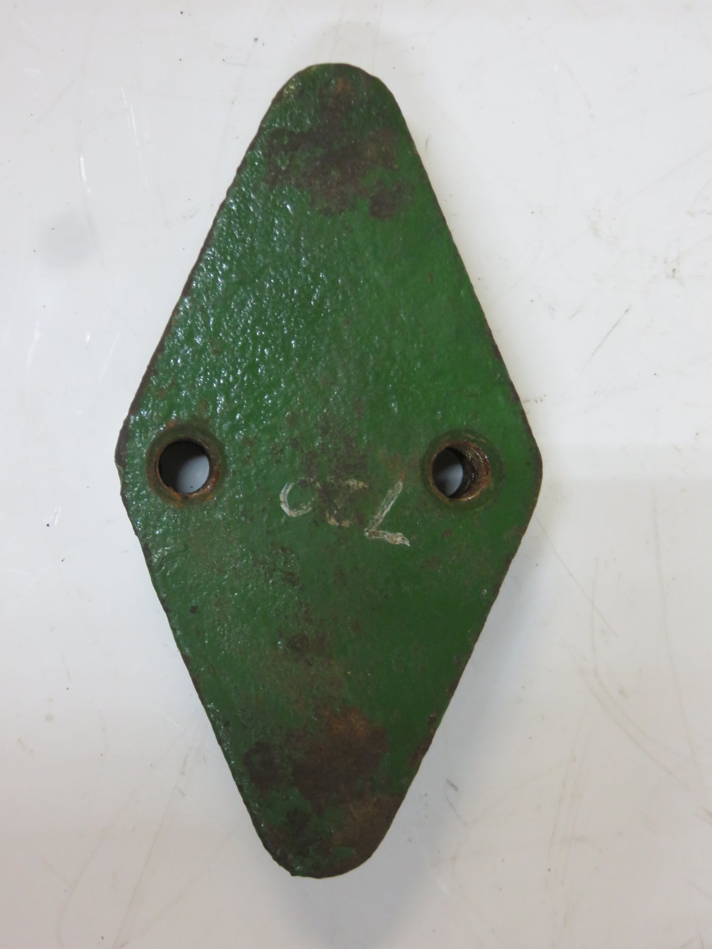 F1772R John Deere Fuel Filter Case Clamp For 70, 720, 730
