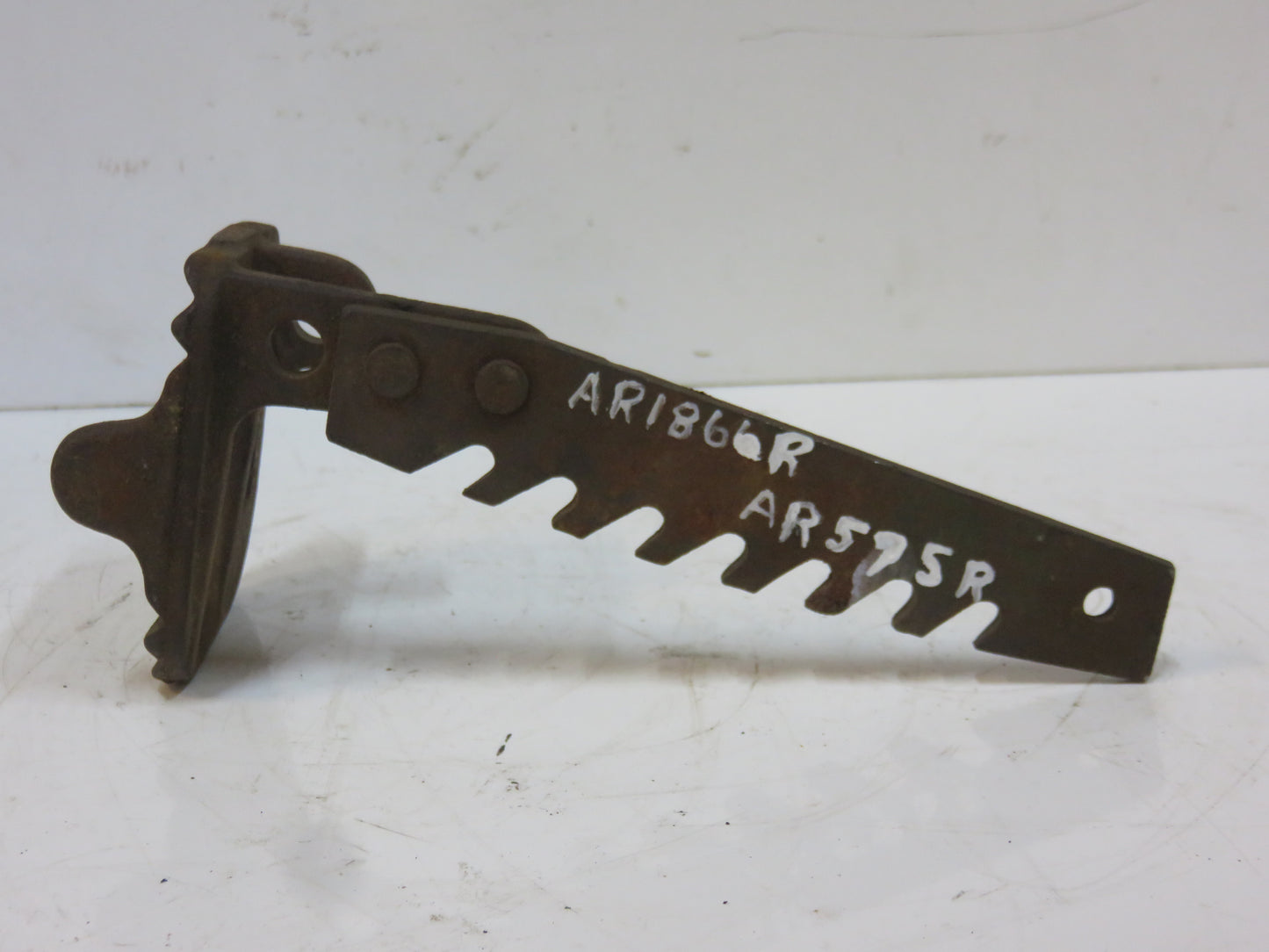 AR1866R, R783R John Deere Right Hand Brake Pedal For R