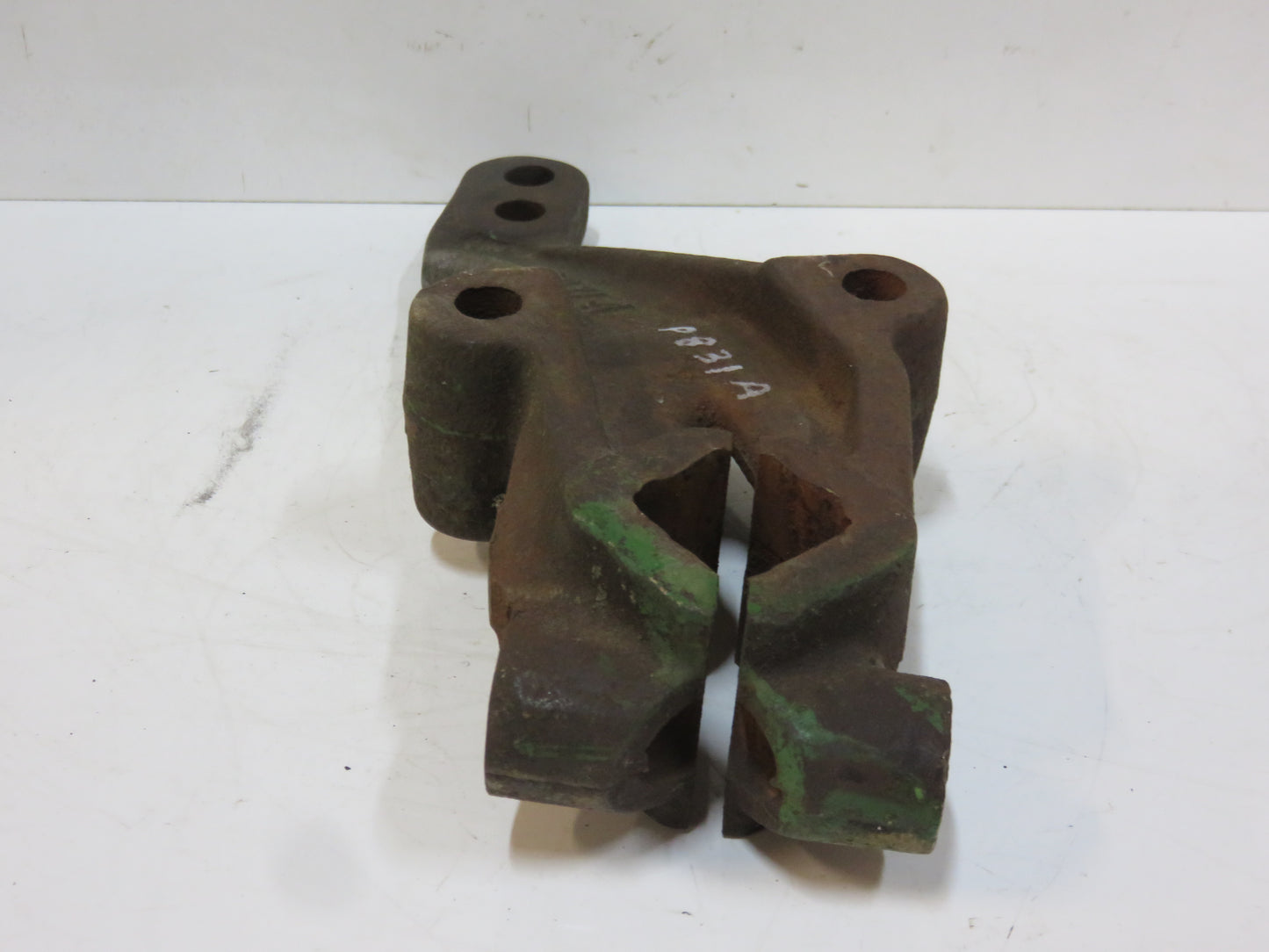 P831A John Deere 3 Point Right Hand Crank Arm For 800A Hitch