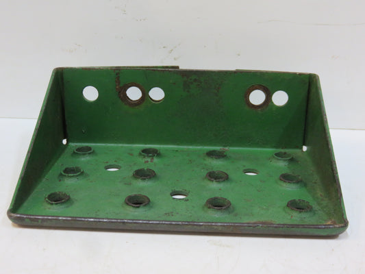 R27883 John Deere Step For 2510, 3010, 4010, 2520, 3020, 4000, 4020, 4320