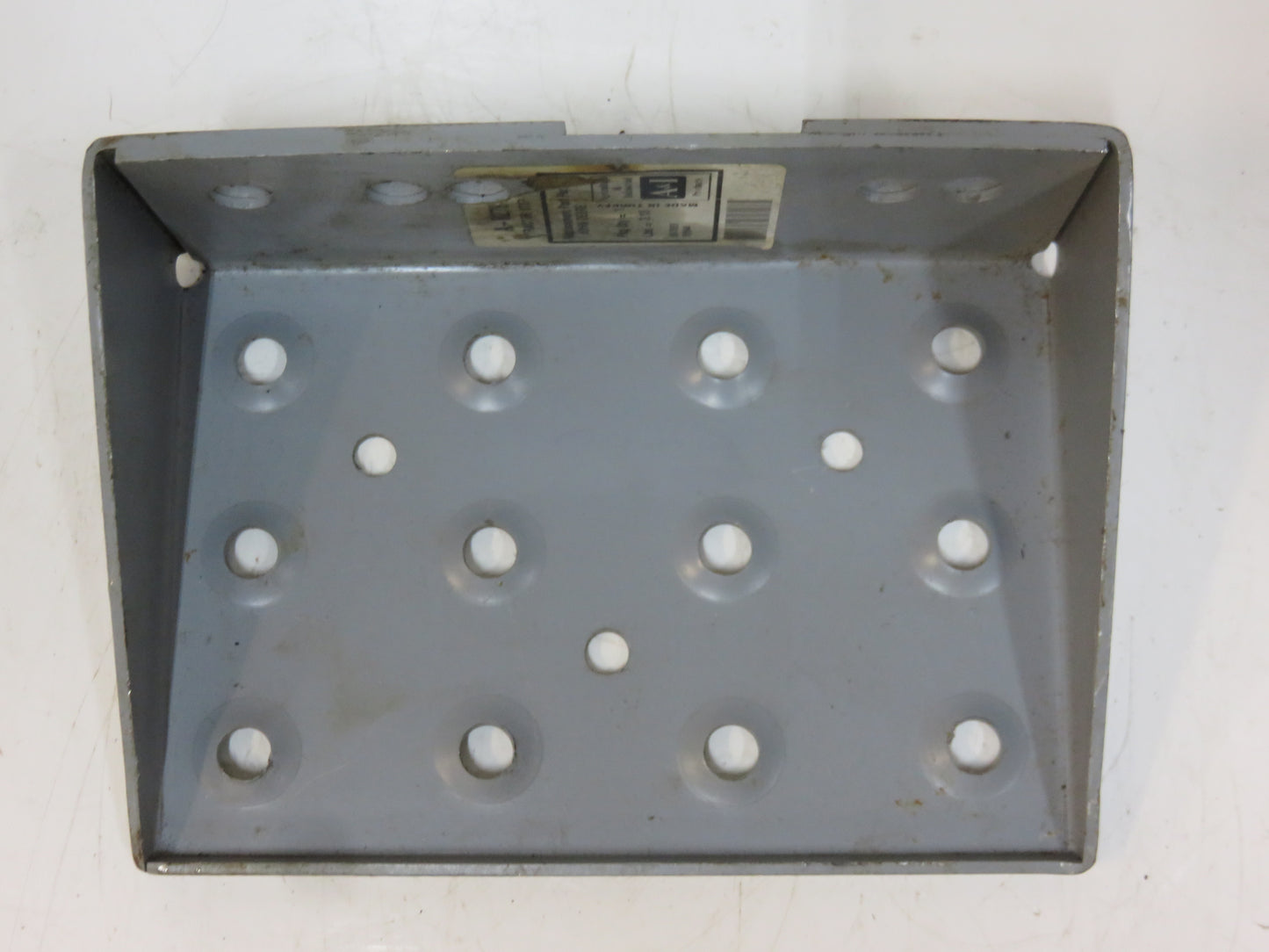 R27883 John Deere Reproduction Step For 2510, 3010, 4010, 2520, 3020, 4000, 4020, 4320