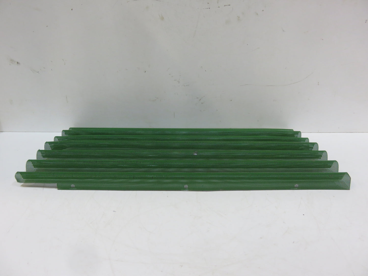 M1906T, M4326T John Deere Grille Screen For 40, 320, 420, 330, 430