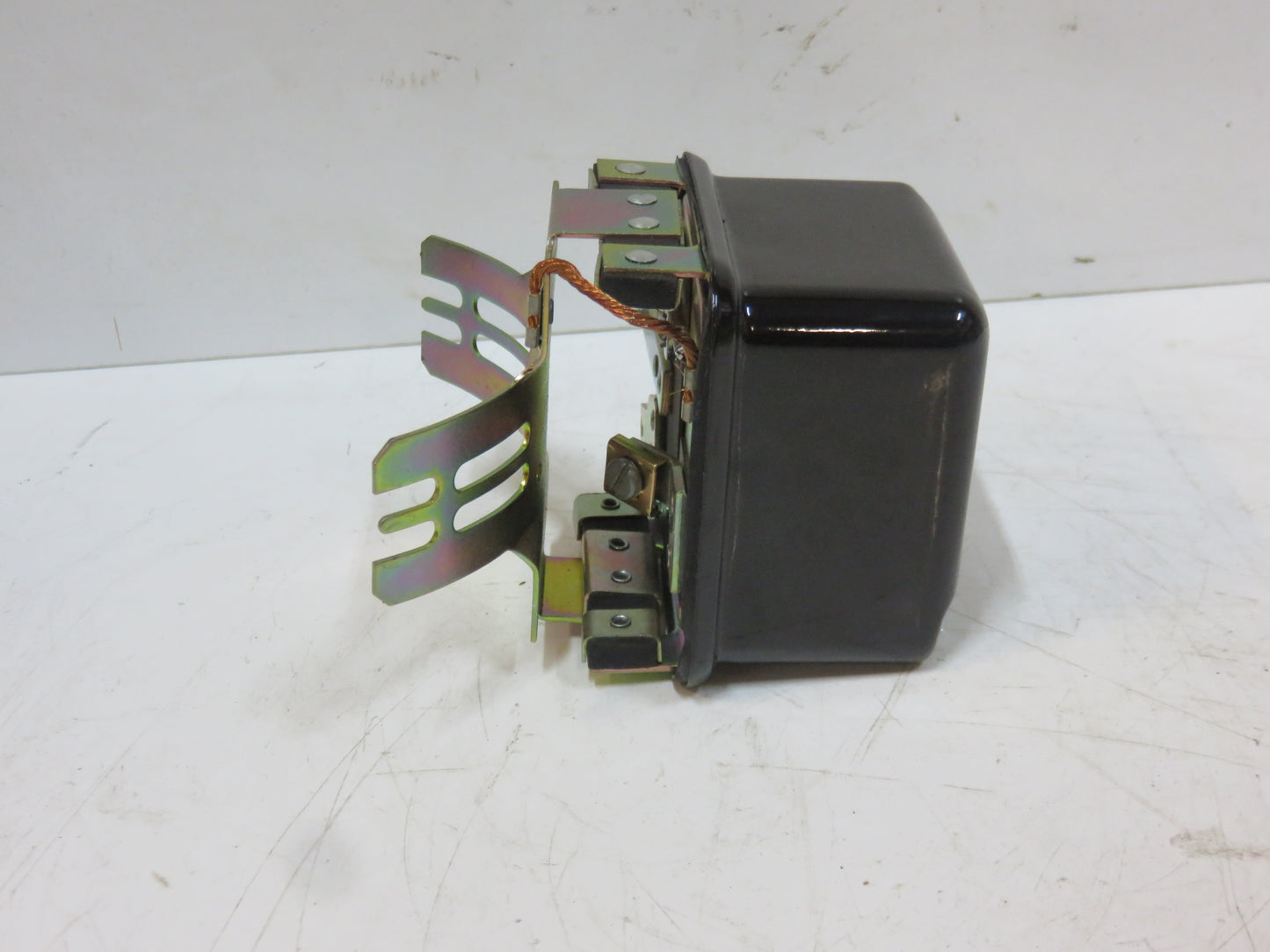 1118266, 1118306 John Deere USA Made Voltage Regulator For A, D, G, 50, 60, 70