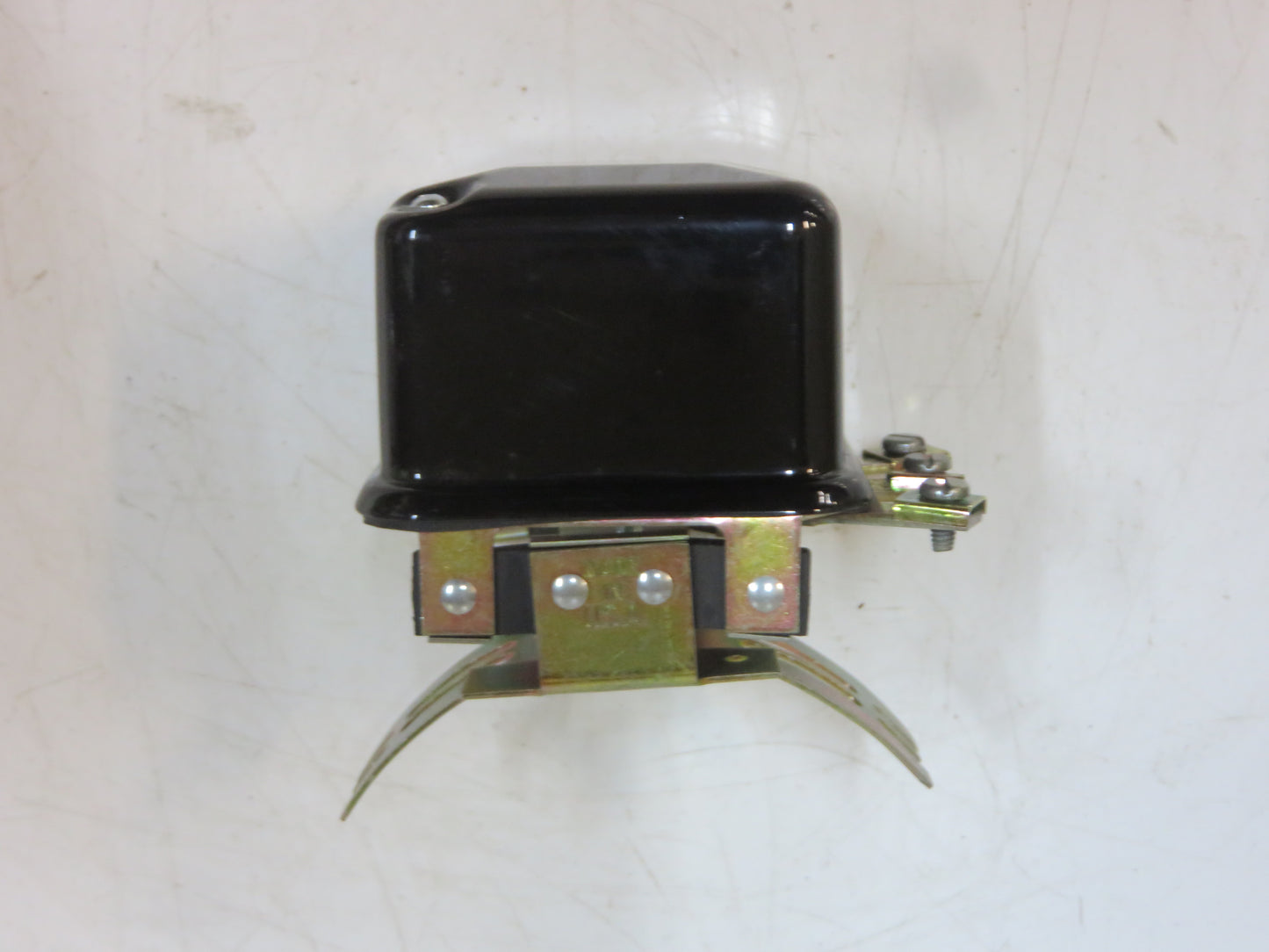 1118792 John Deere USA Made Voltage Regulator For 50, 60, 70, 520, 620, 720, 530, 630, 730