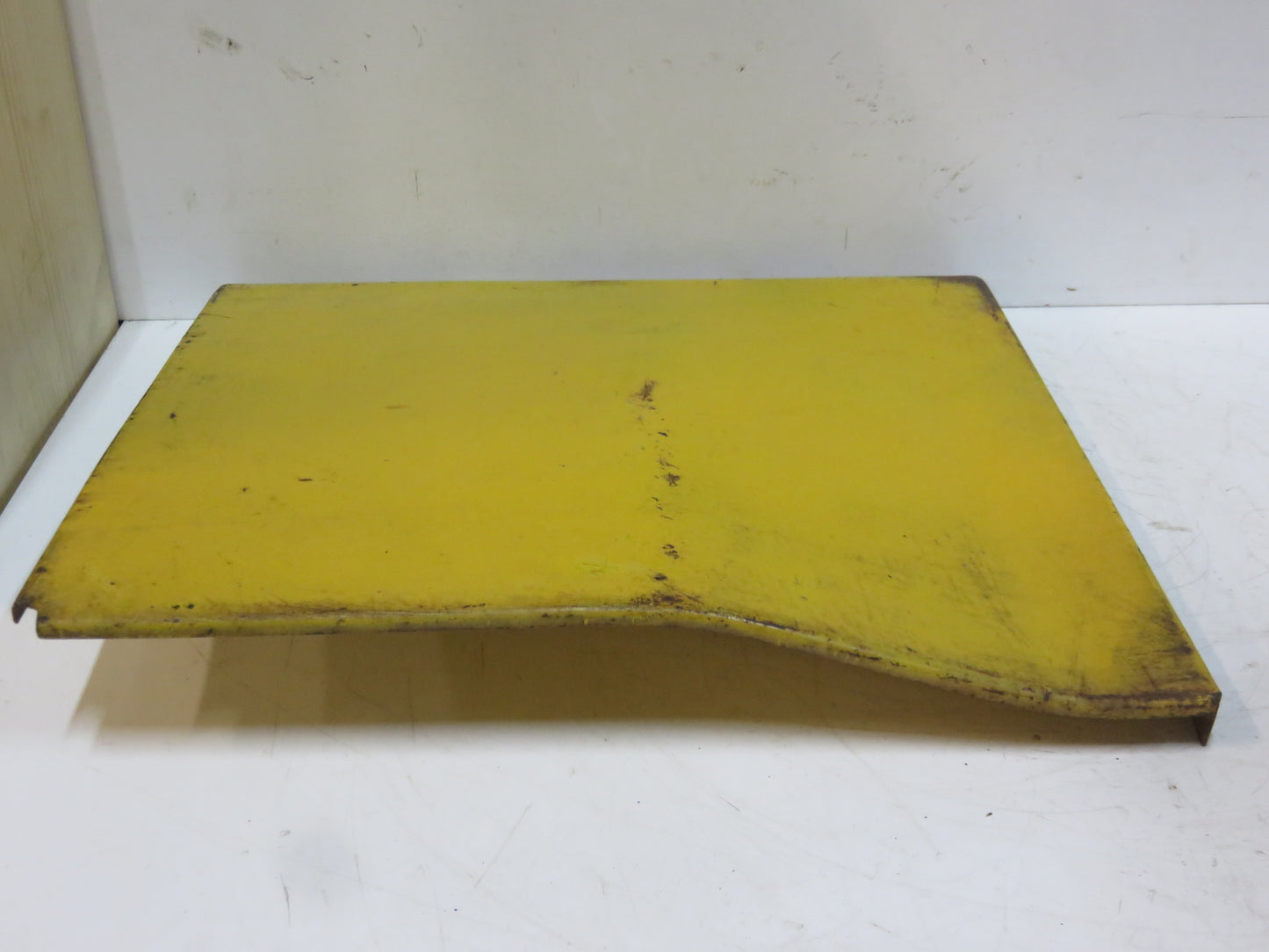 AT16331 John Deere Left Hand Rear Side Panel For 1010