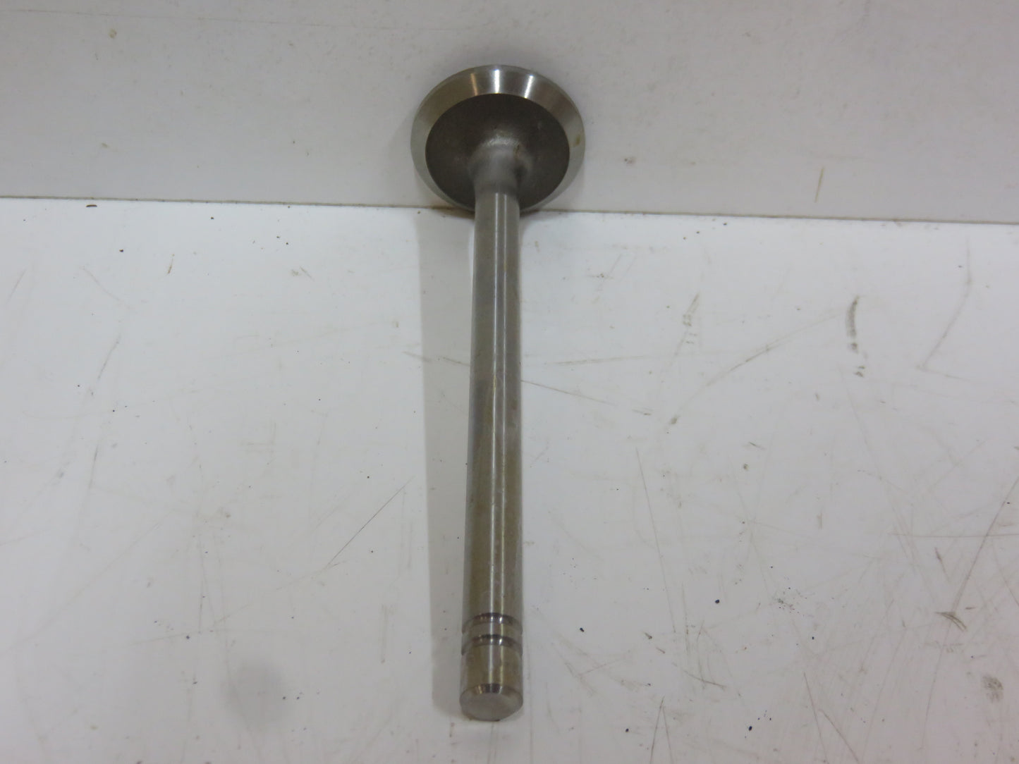 H1110R, AH554R John Deere NOS Exhaust Valve For H