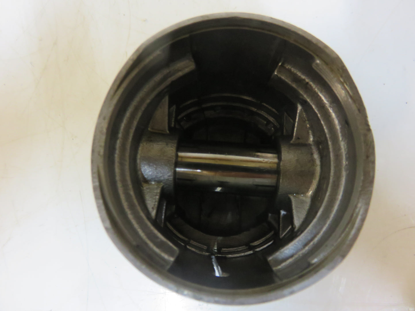 AR691R, R589R John Deere Standard Piston For R Pony Motor