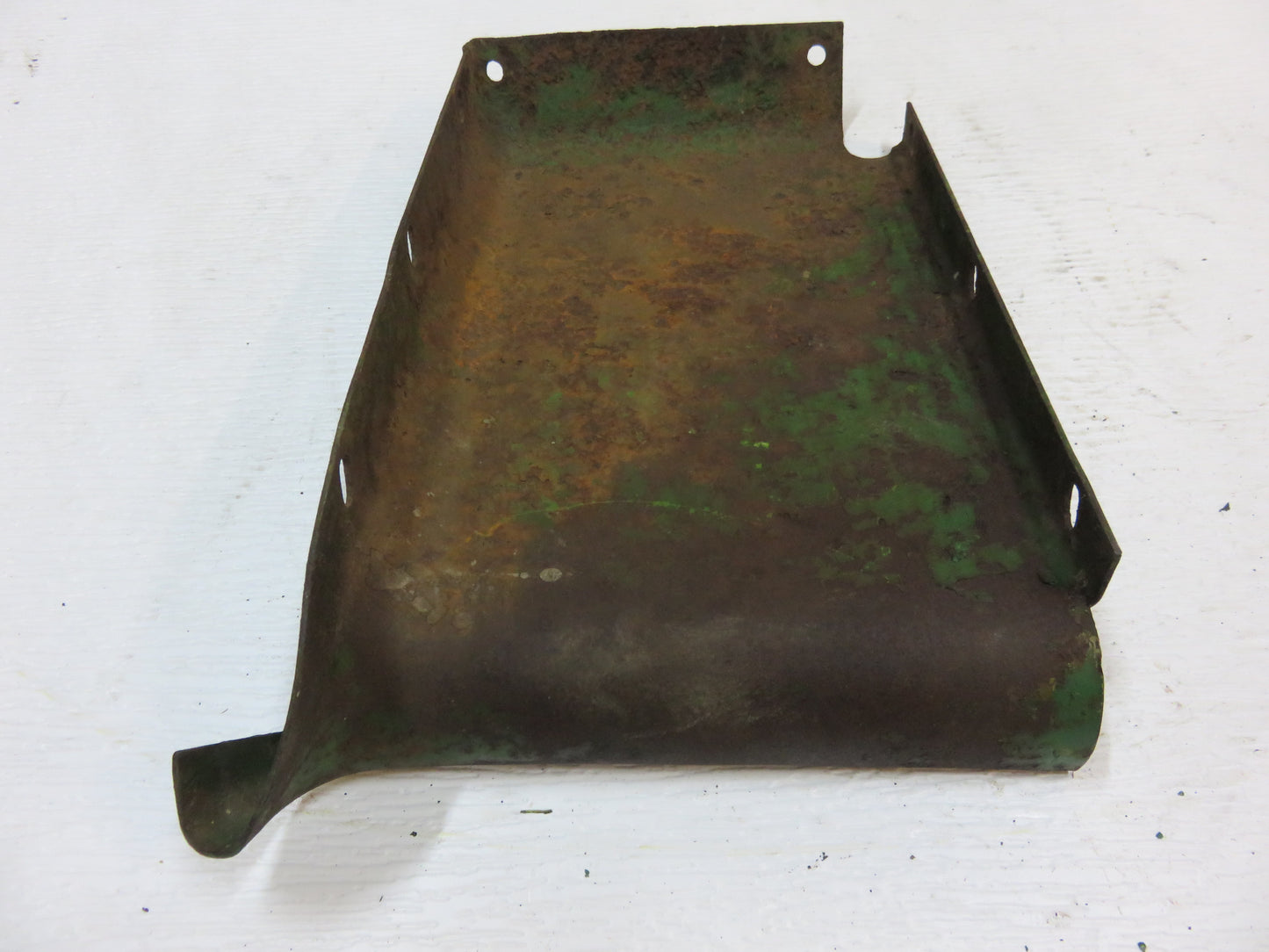 D2979R John Deere Right Hand Front Dust Shield For D