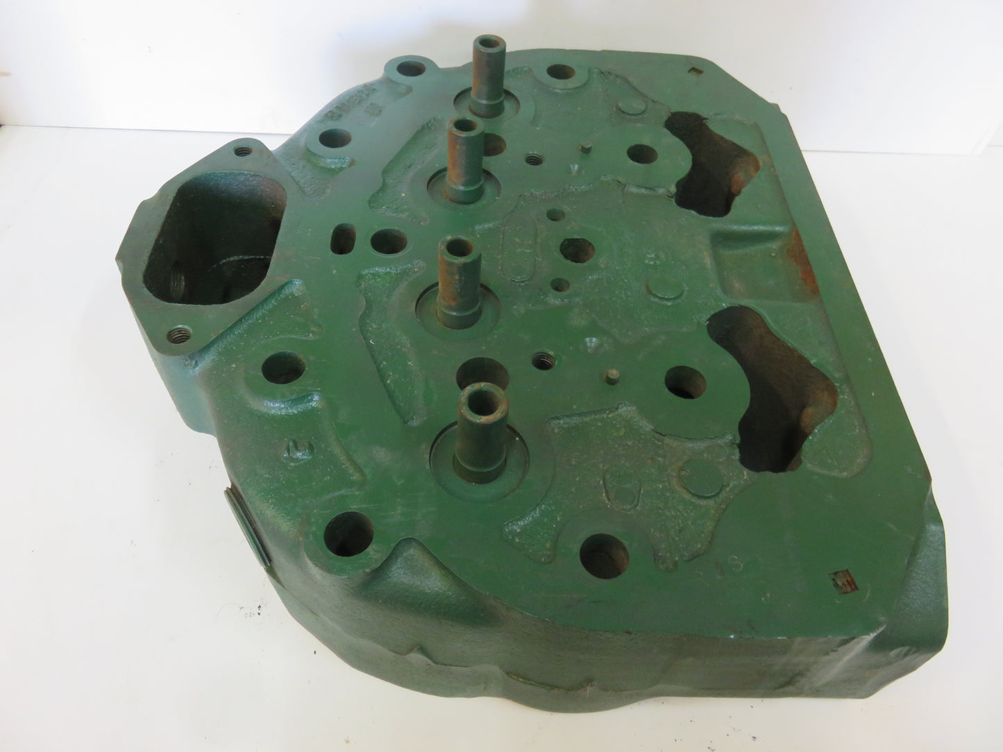 F3511R John Deere NOS Cylinder Head For Diesel 70, 720, 730