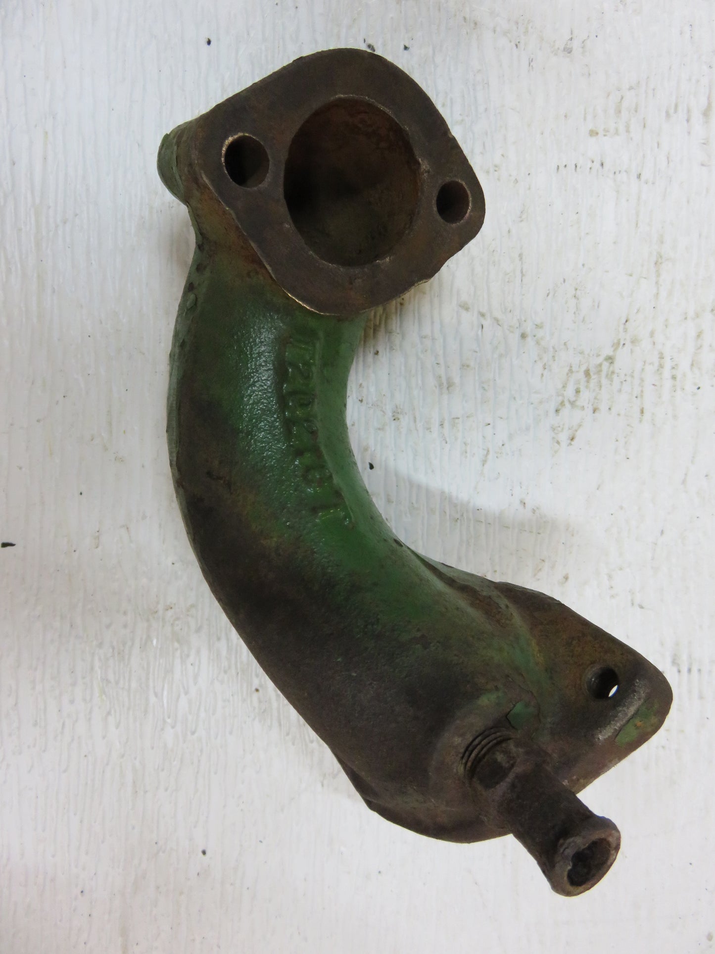 AT18074, T20218 John Deere Thermostat Housing For 1020, 1120, 1030, 1130, 1530, 1630