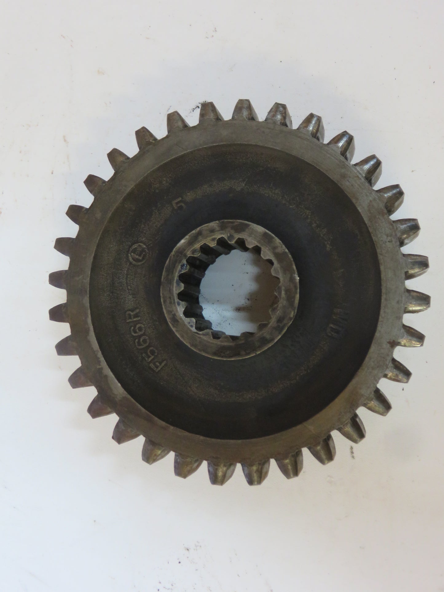 F566R John Deere NOS 5th And 6th Speed Sliding Pinion For G