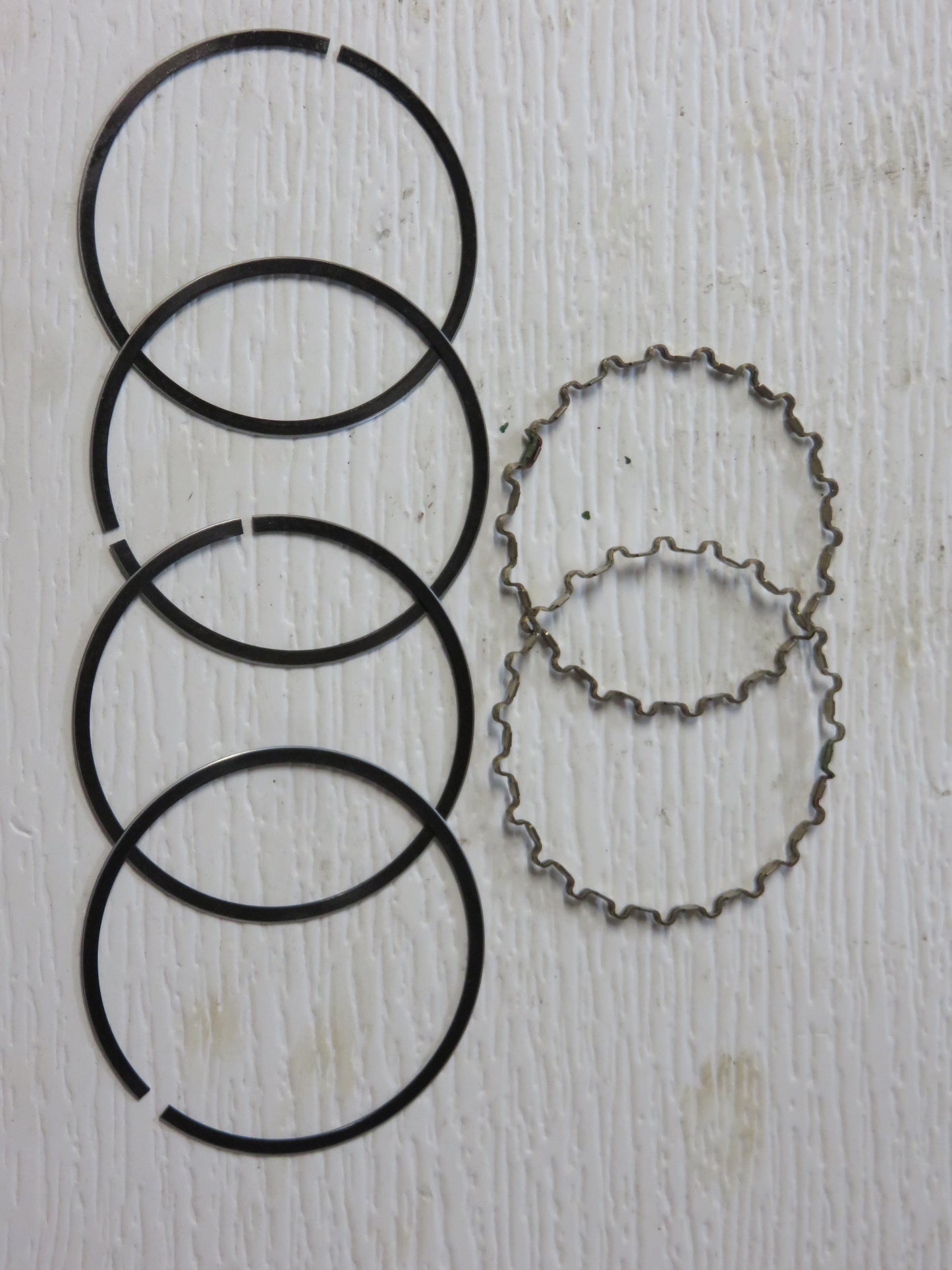 AR21348R John Deere Reproduction .020 Oversized Piston Kit For R Pony Motor