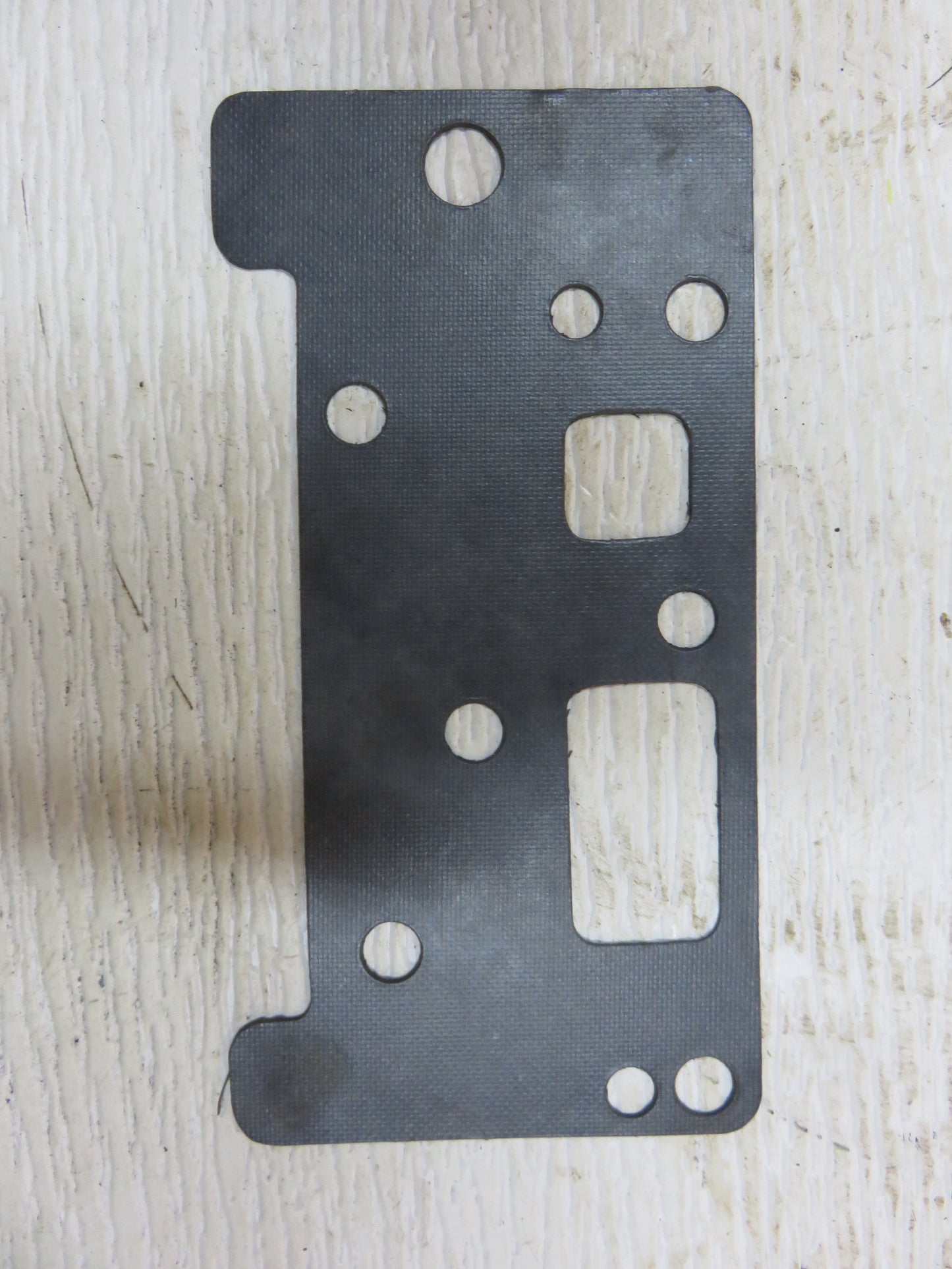 R94450 John Deere NOS Transmission Oil Pump Gasket For 4050, 4250, 4450, 4055, 4255, 4455