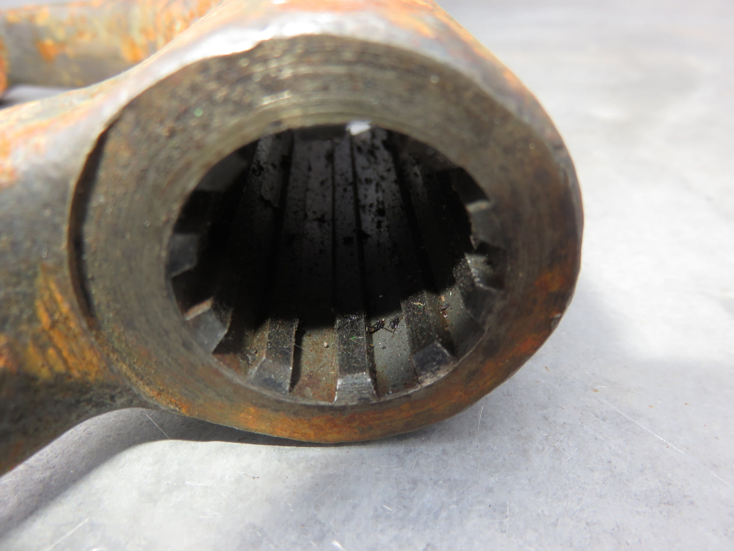 B3858R F2957R John Deere PTO Clutch Fork For 520, 620, 720, 530, 630, 730