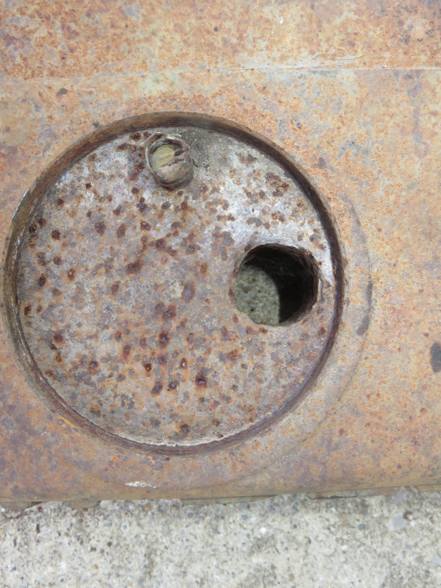 AA3189R, A2701R John Deere Upper Radiator Tank For AR, AO