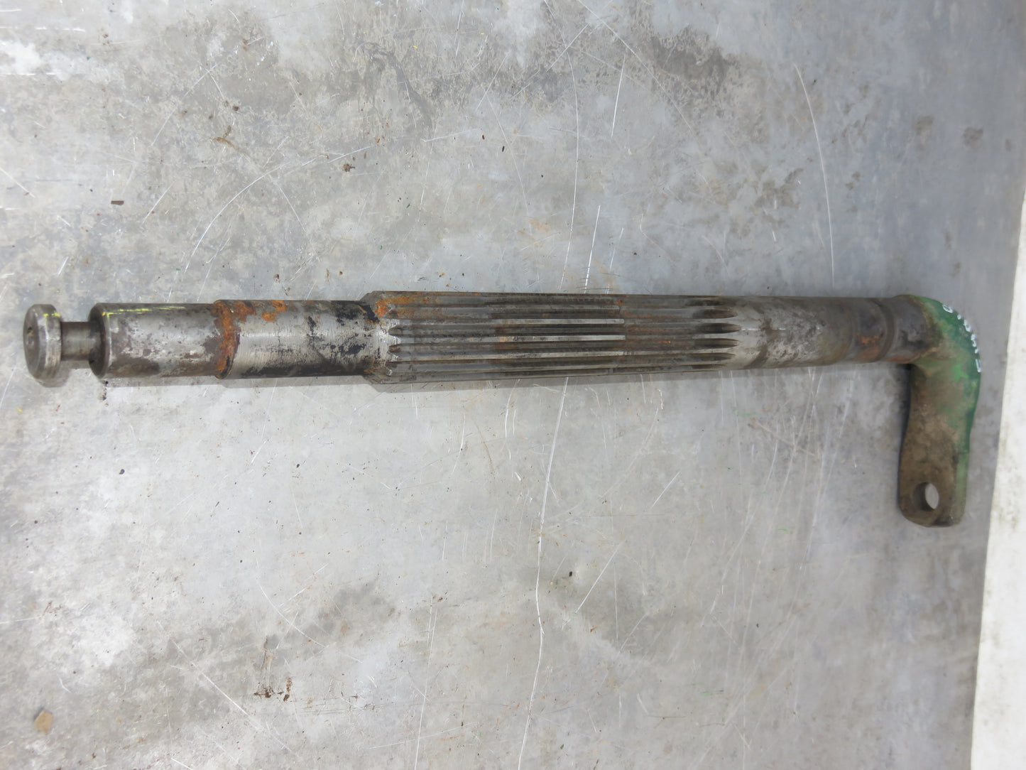 F1401R John Deere Clutch Fork Shaft For 70, 720, 730