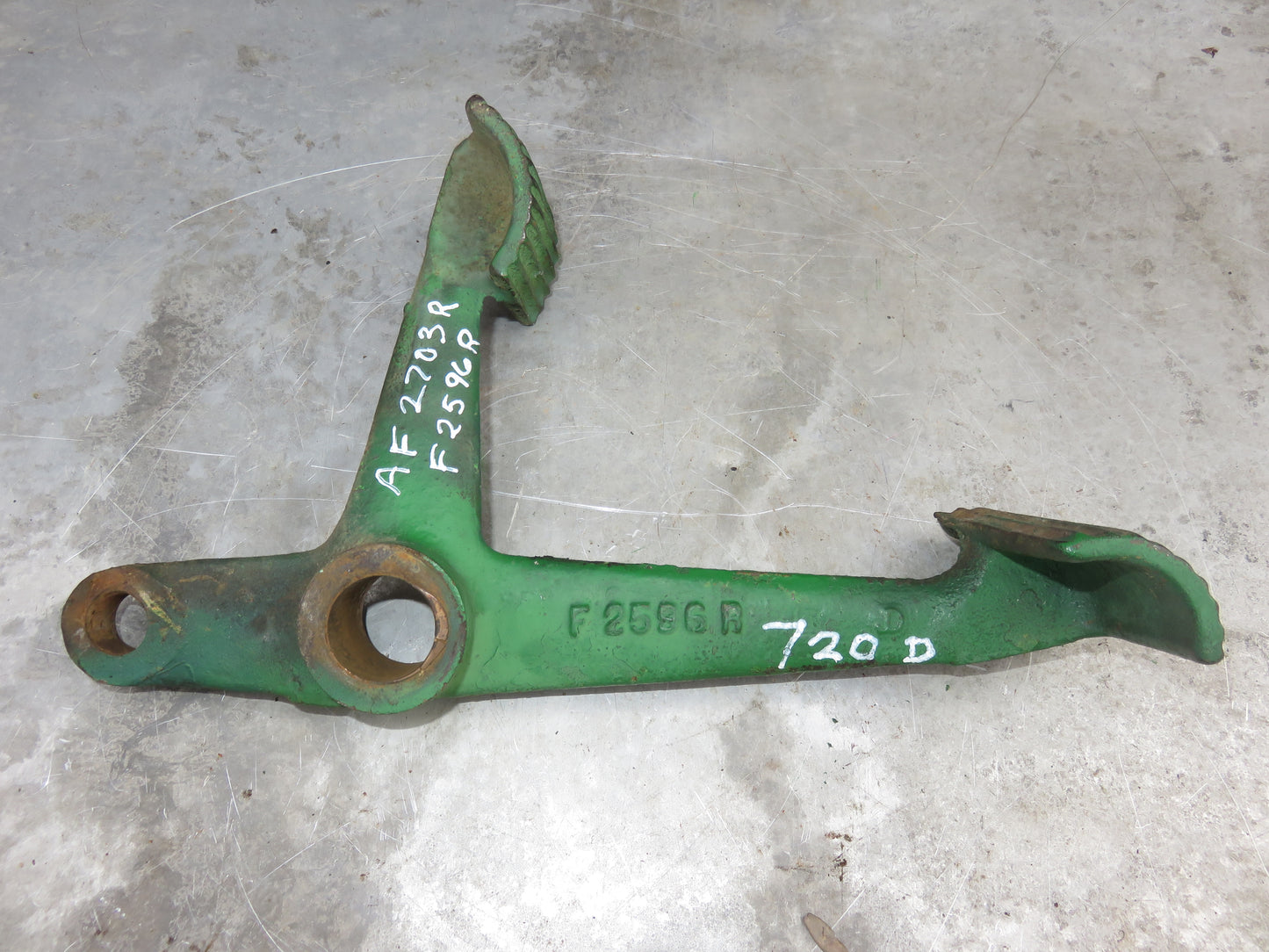 AF2703R, F2596R John Deere PTO Clutch Pedal For 620, 720