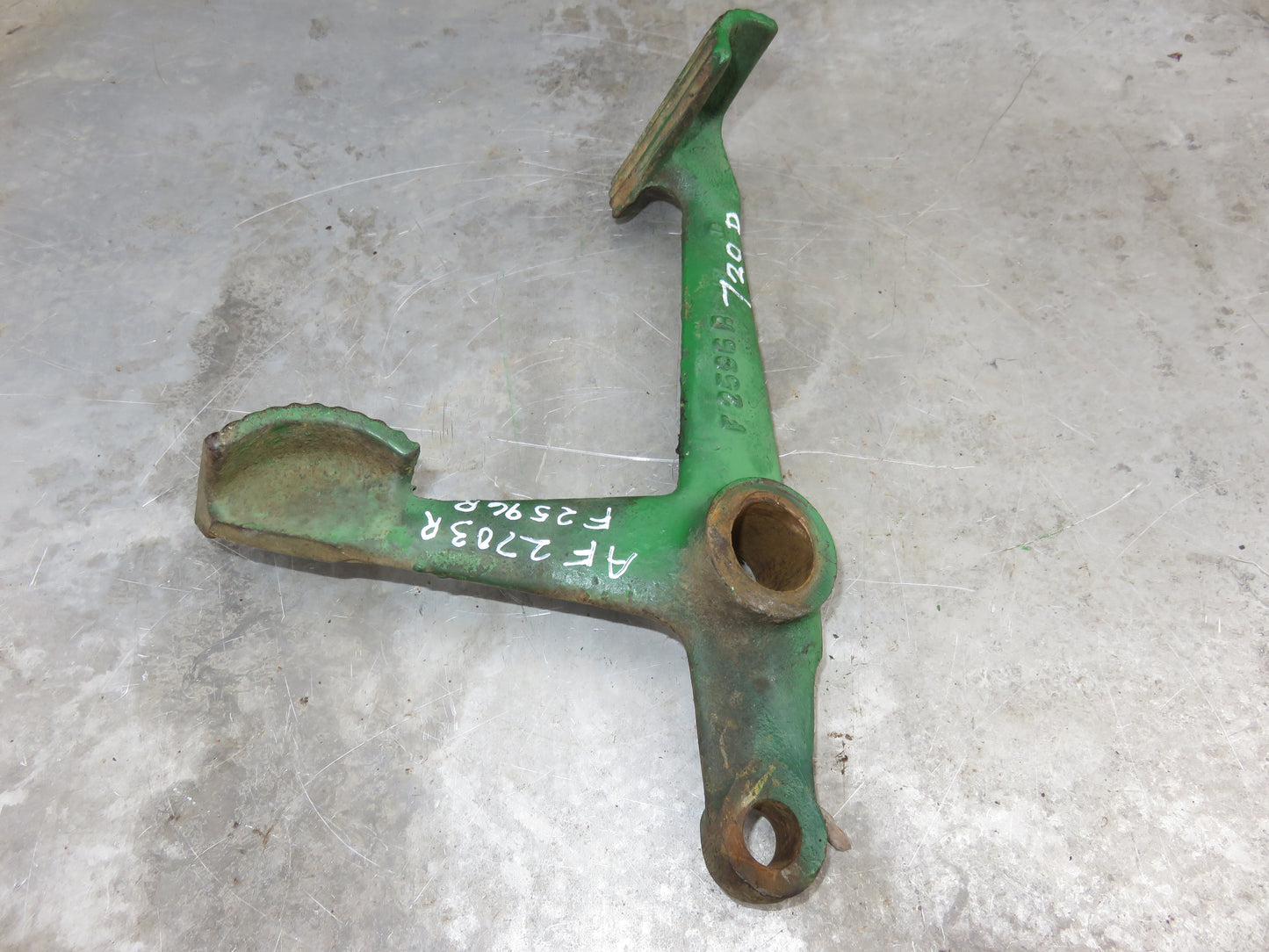 AF2703R, F2596R John Deere PTO Clutch Pedal For 620, 720