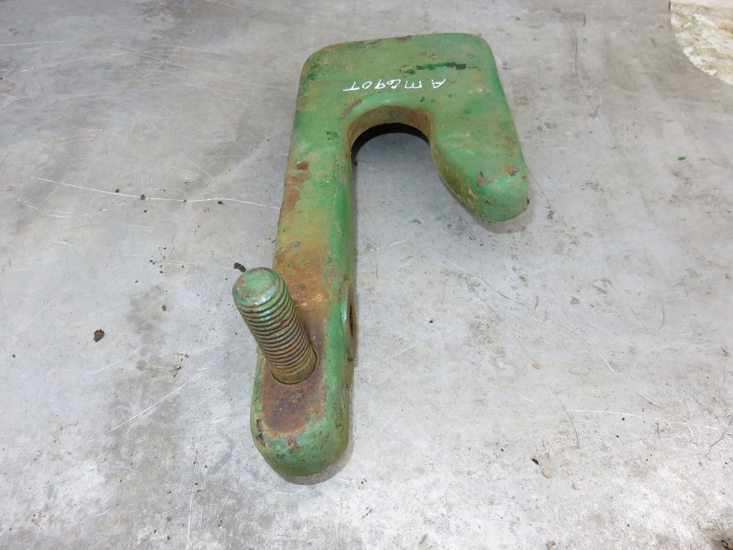 AM690T John Deere Left Implement Attaching Bracket For M, MT