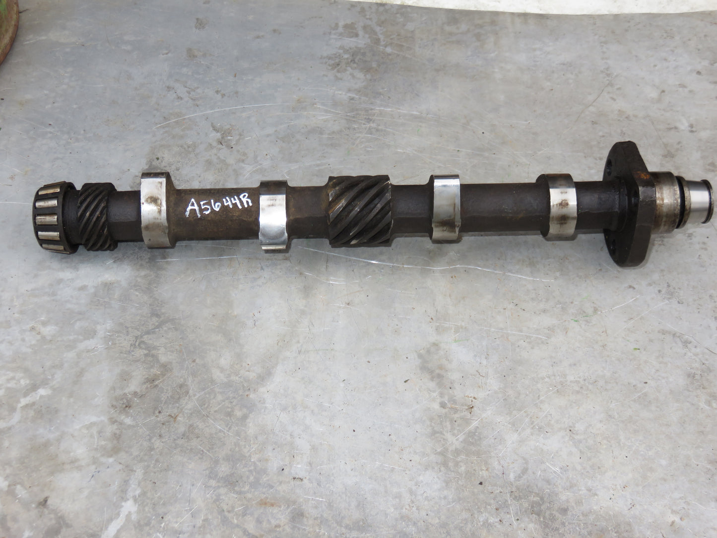 A5644R John Deere Camshaft For 620, 630