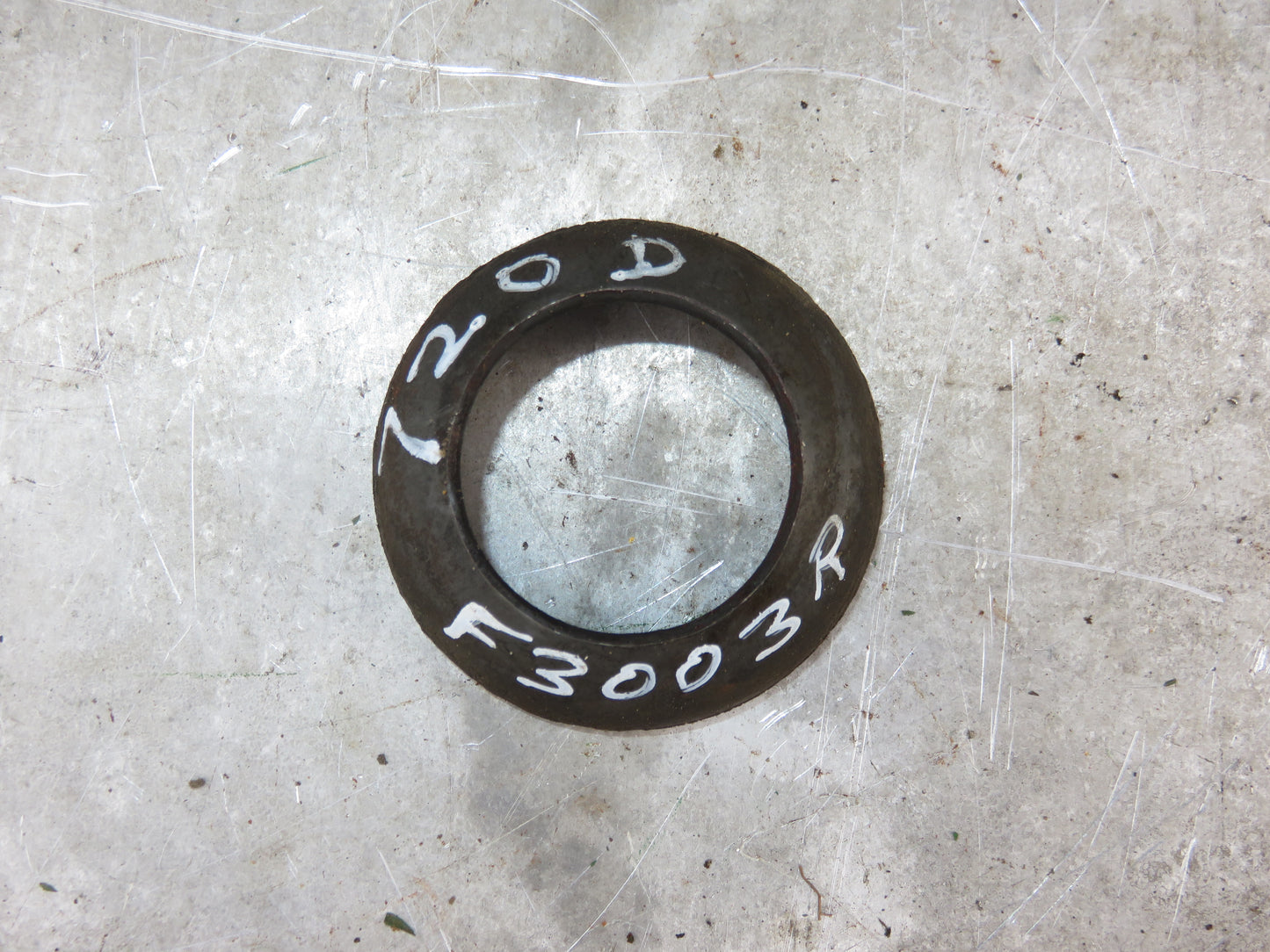 F3003R John Deere Fulcrum Ball Socket Seal For 720, 730