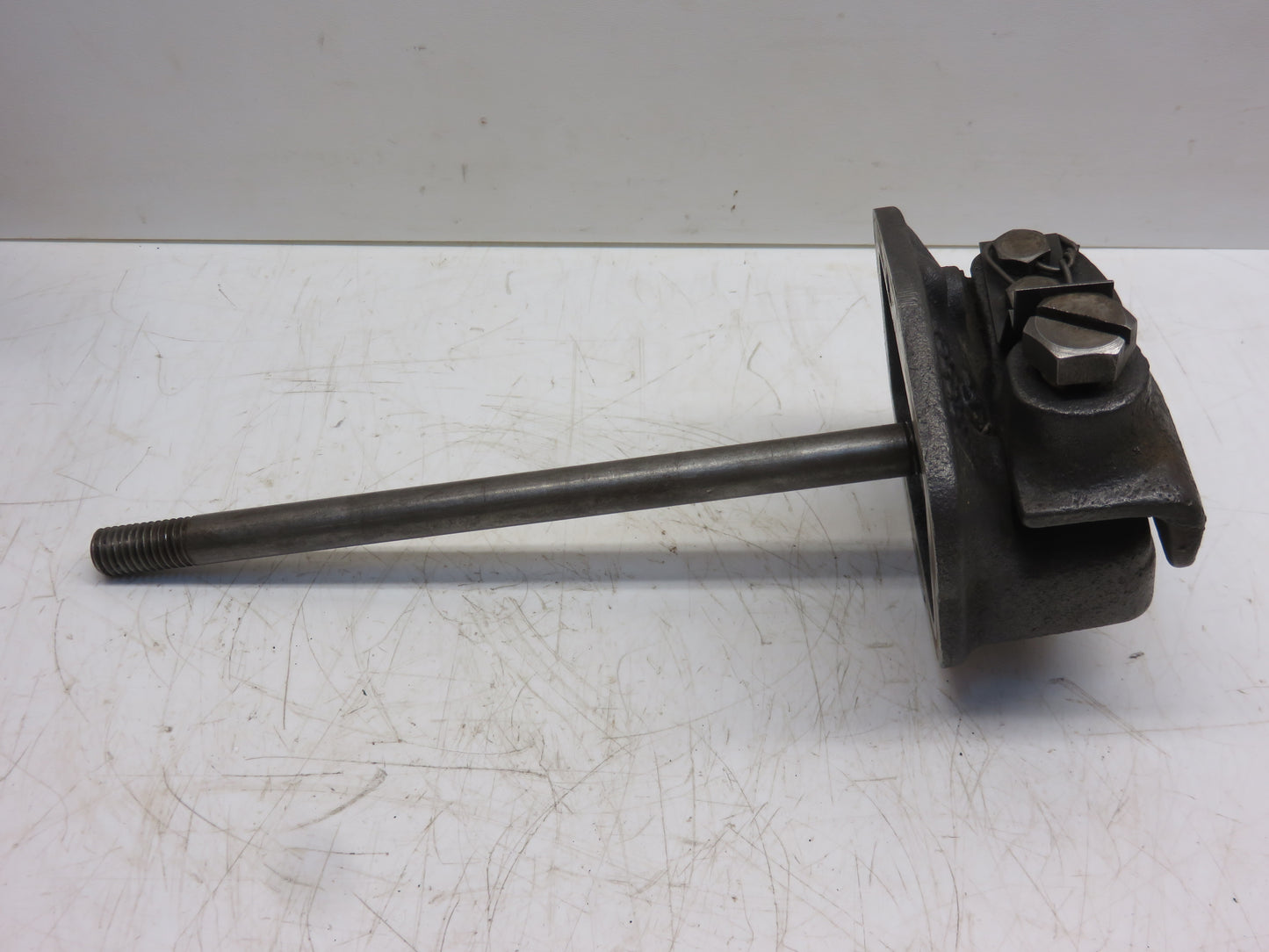 AA3987R, A3358R John Deere Oil Filter Head Cover For A, AR, AO, 60, 70, 620, 720, 630, 730