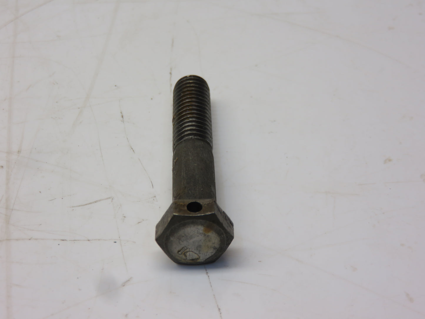 R34363 John Deere NOS Hydraulic Pump Drive Coupler Bolt For 2510, 2520, 3020, 4020