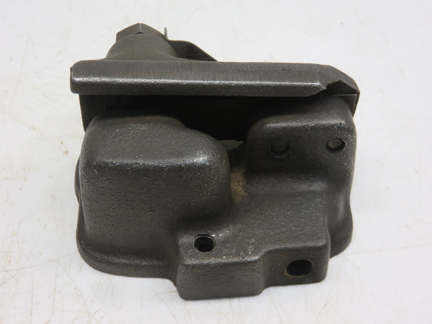AA3987R, A3358R John Deere Oil Filter Head Cover For A, AR, AO, 60, 70