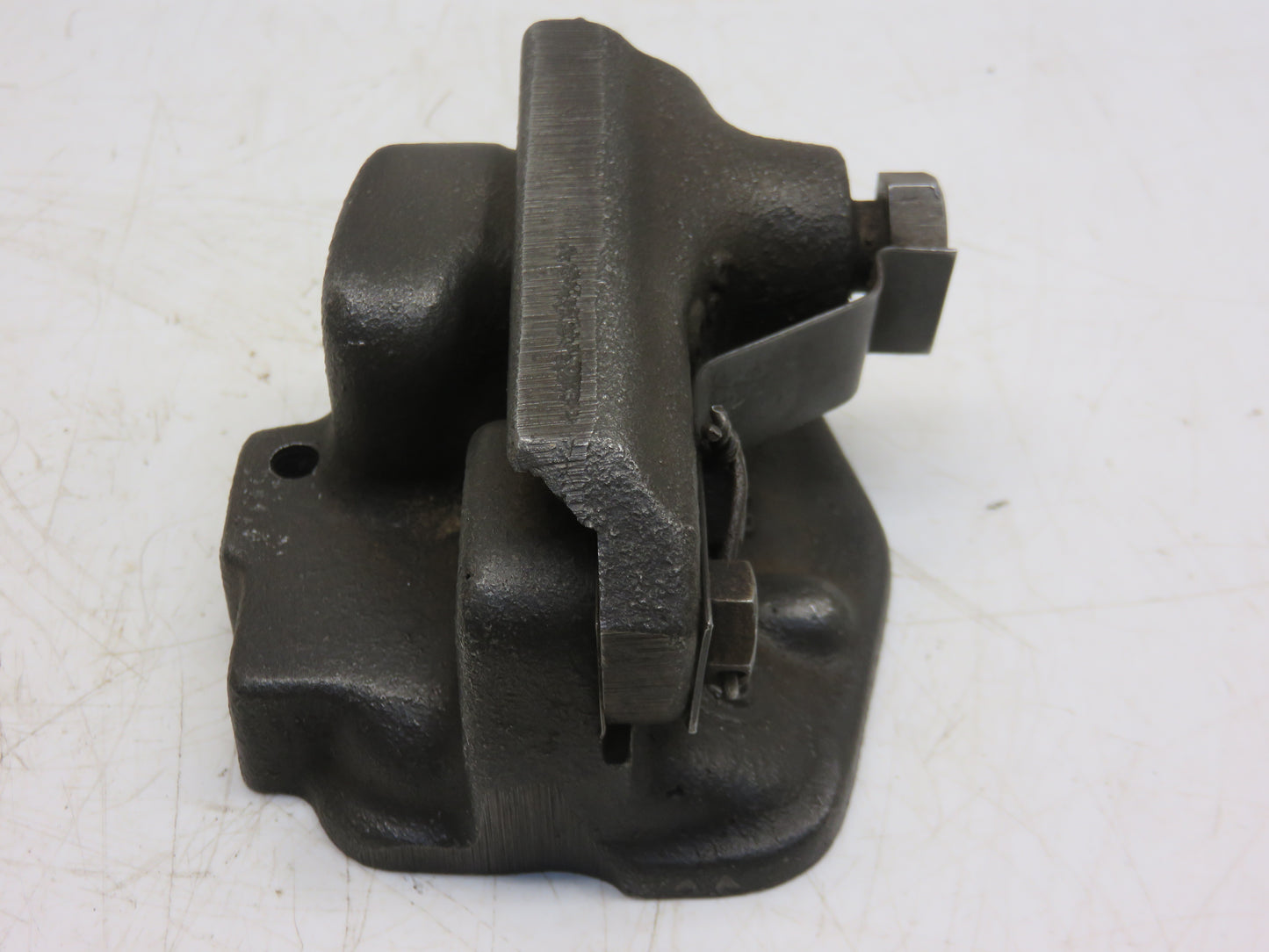 AA3987R, A3358R John Deere Oil Filter Head Cover For A, AR, AO, 60, 70