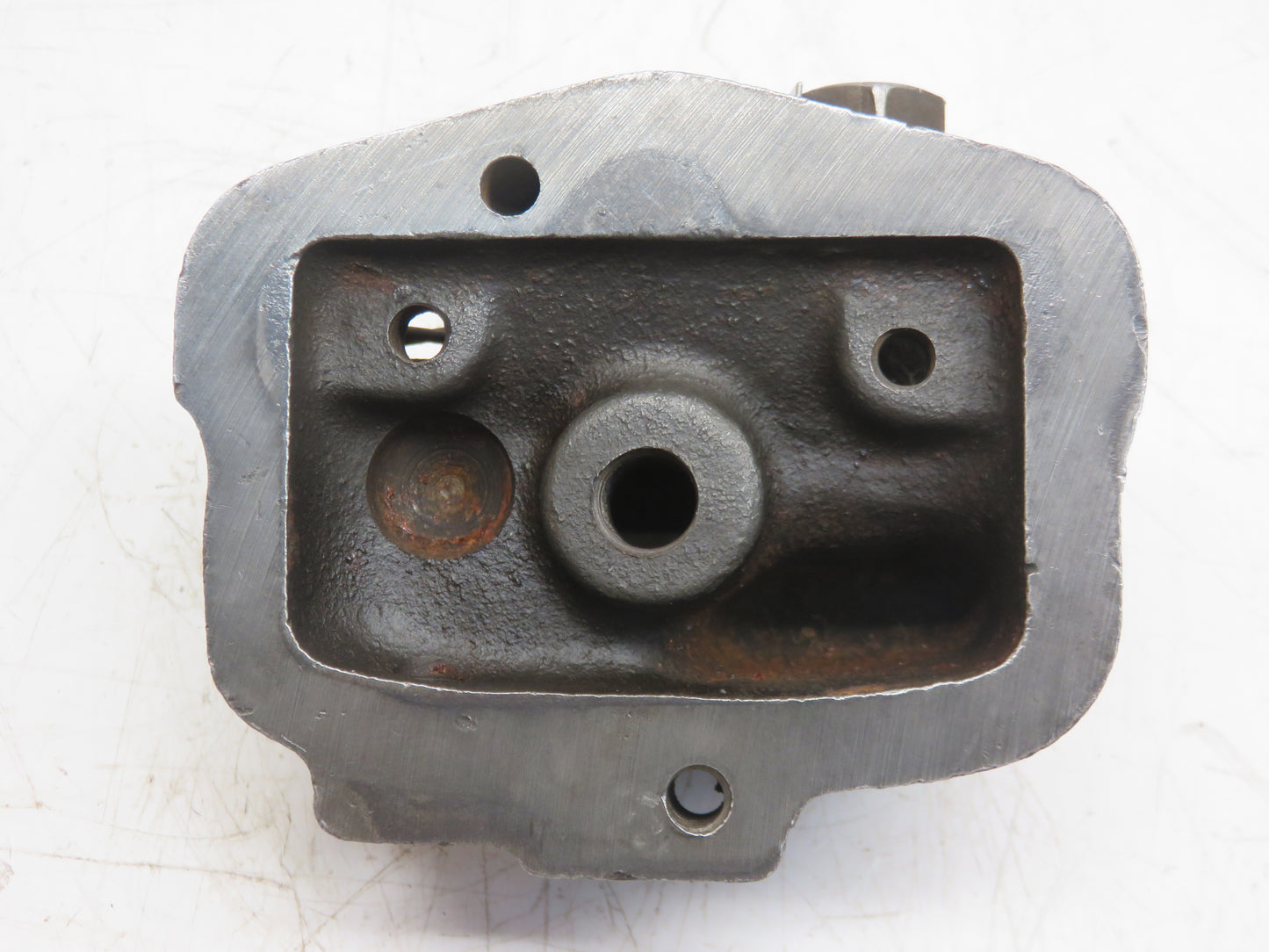 AA3987R, A3358R John Deere Oil Filter Head Cover For A, AR, AO, 60, 70