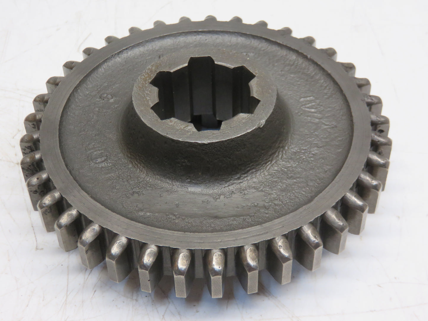 AL4228T, L4228T John Deere Second Speed Driven Gear For LA, LI