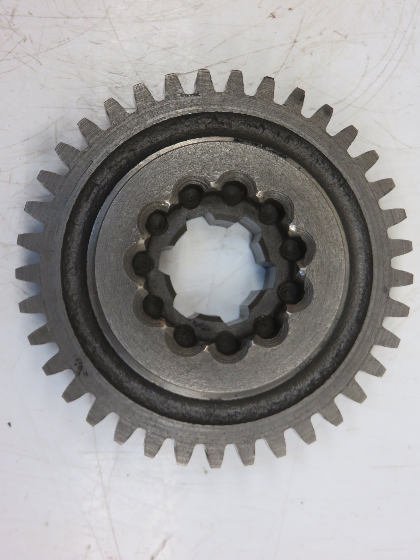AL4228T, L4228T John Deere Second Speed Driven Gear For LA, LI