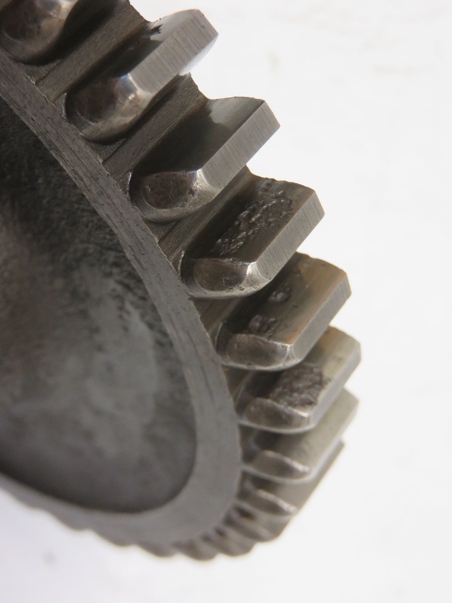 AL4228T, L4228T John Deere Second Speed Driven Gear For LA, LI