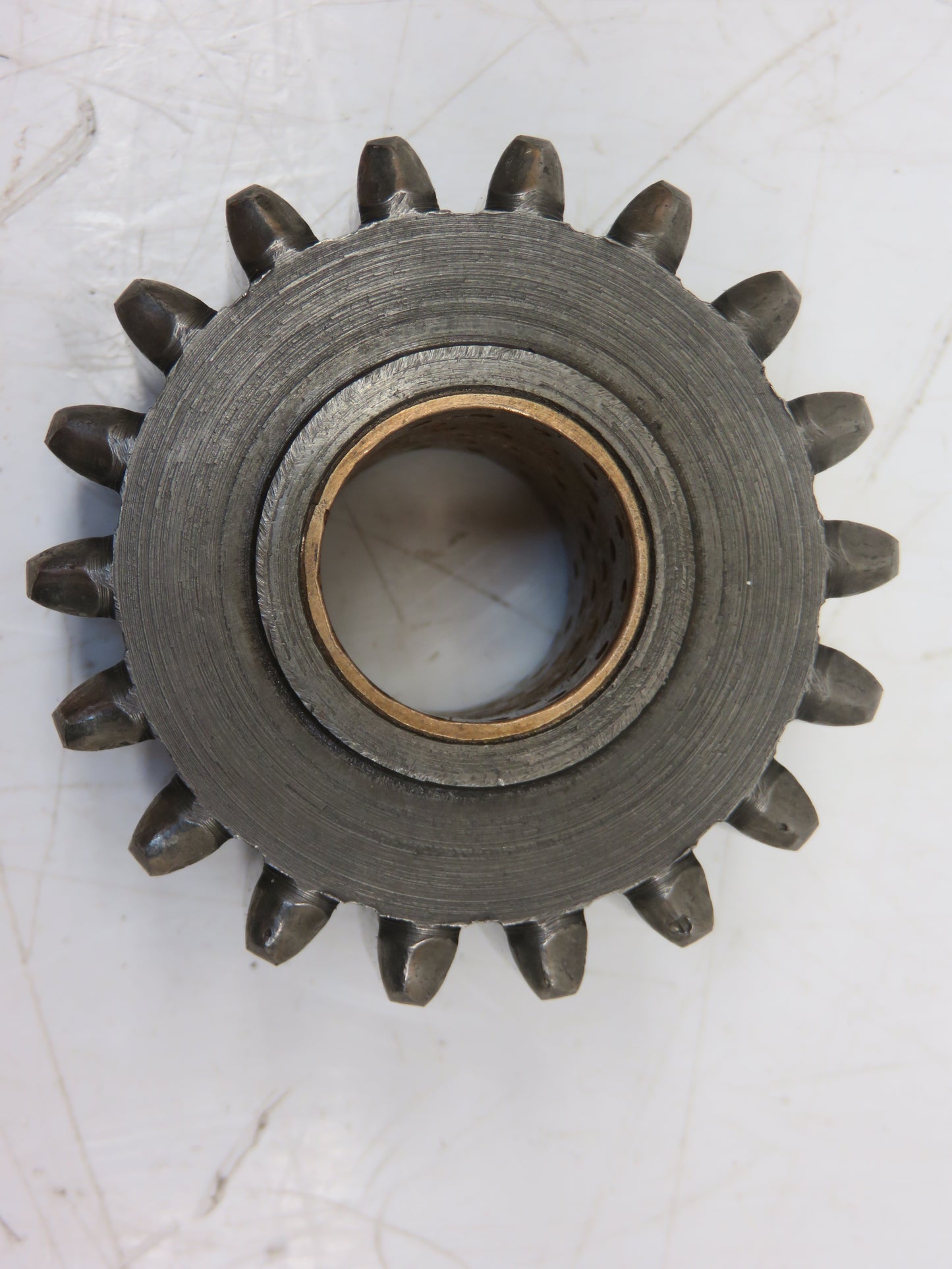 AL2603T John Deere Reverse Idler Gear For L, LA, LI