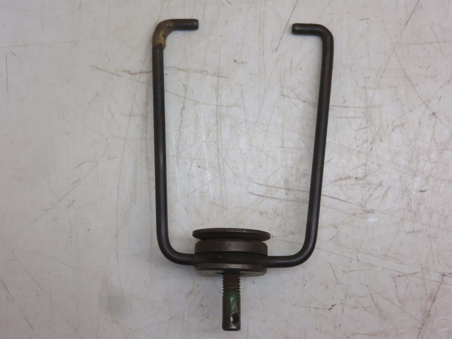 AR474R, R485R John Deere Fuel Sediment Bowl Bail For R, 80, 820, 830