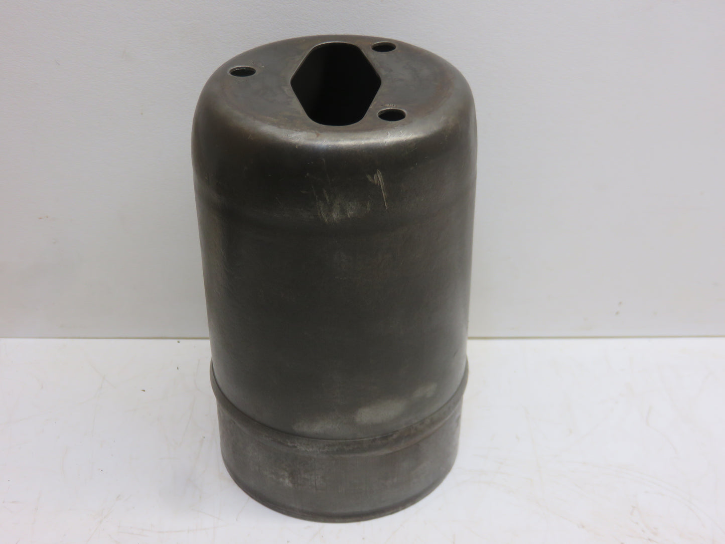 A1152R, R20248R John Deere Oil Filter Housing For A, B, G, R, 50, 60, 70, 520, 620, 720