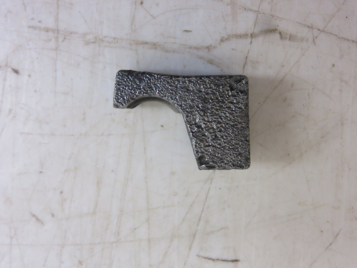R26629 John Deere Rockshaft Cable Clamp For 2510, 3010, 3020, 4010