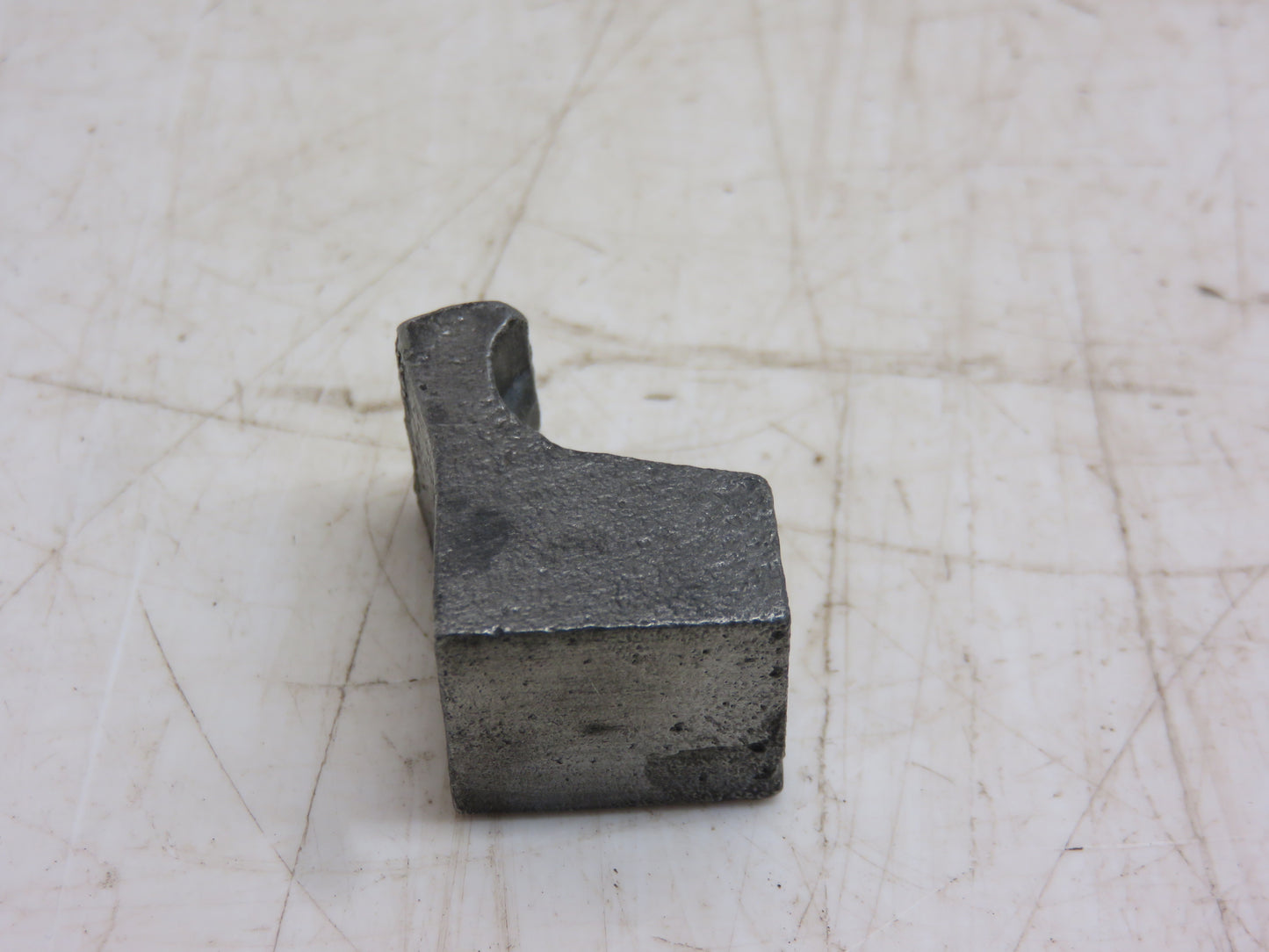 R26629 John Deere Rockshaft Cable Clamp For 2510, 3010, 3020, 4010