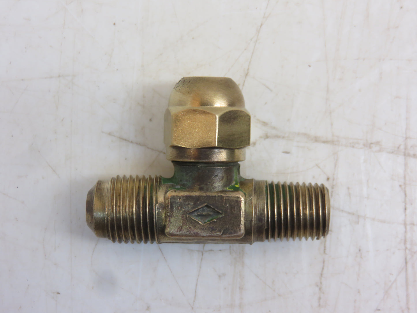 A4929R John Deere LP Valve Tee For 60, 70, 420, 520, 620, 720, 430, 530, 630, 730