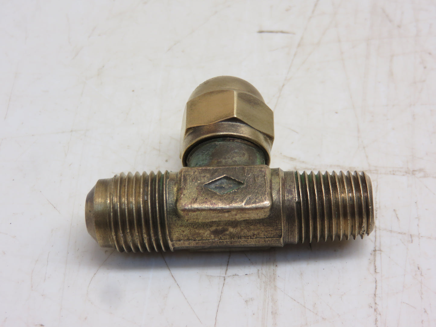 A4929R John Deere LP Valve Tee For 60, 70, 420, 520, 620, 720, 430, 530, 630, 730