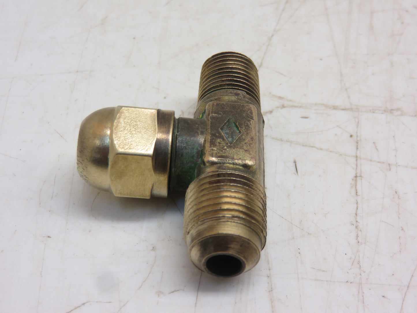 A4929R John Deere LP Valve Tee For 60, 70, 420, 520, 620, 720, 430, 530, 630, 730